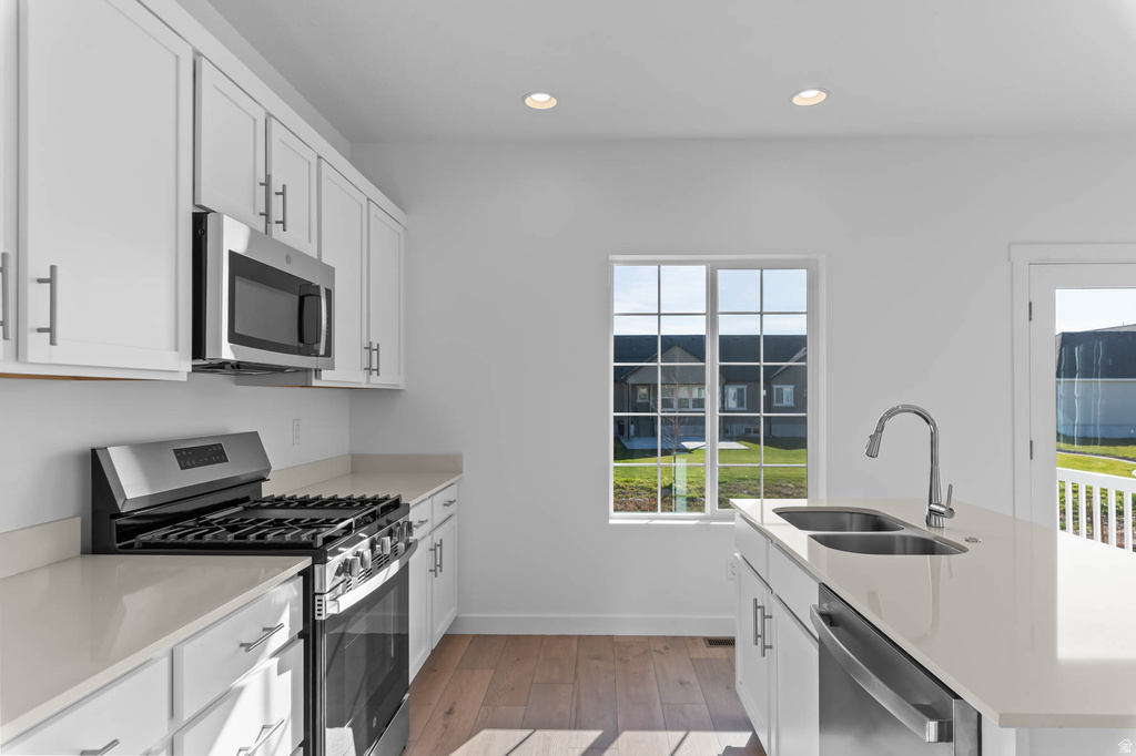 907 W KINGFISHER RD Stansbury Park, UT 84074