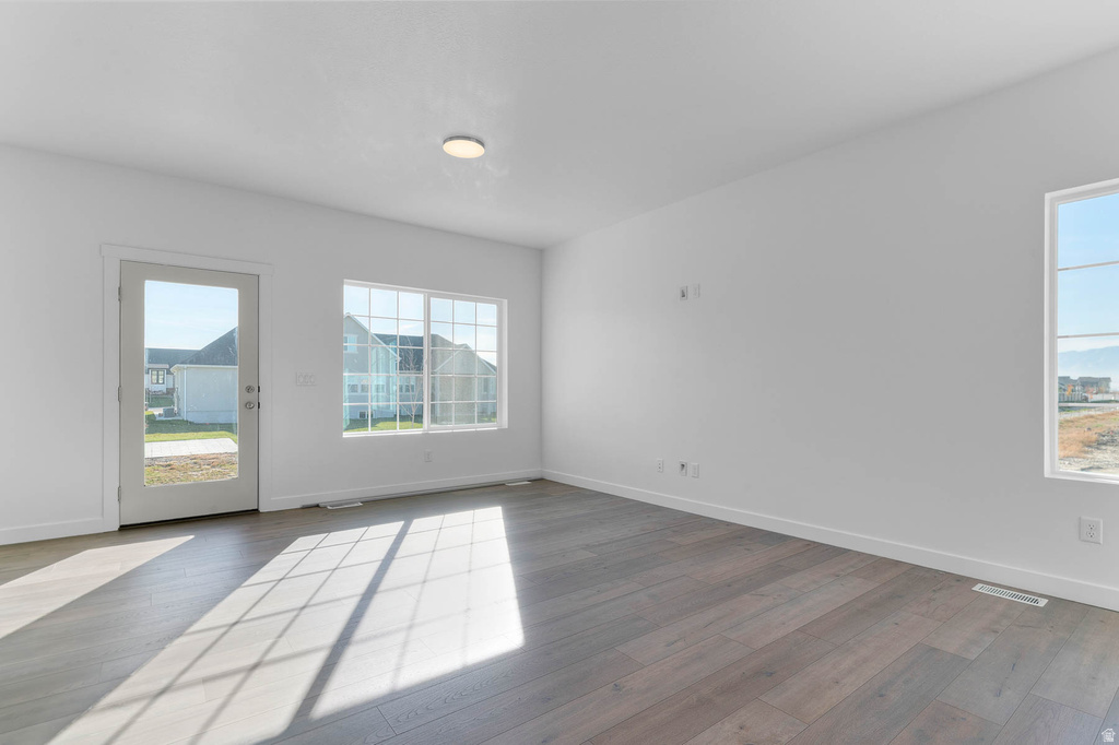 923 W KINGFISHER RD Stansbury Park, UT 84074