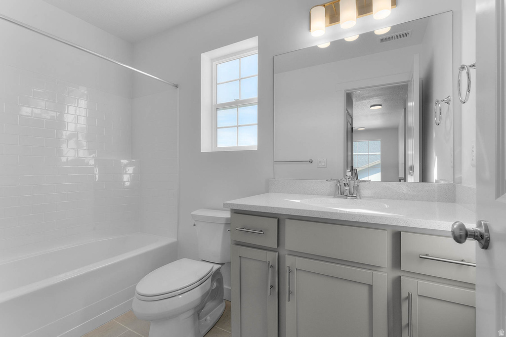 923 W KINGFISHER RD Stansbury Park, UT 84074