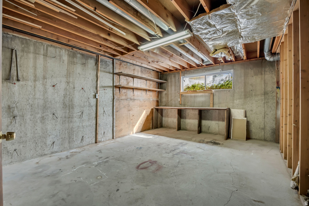 681 E 215 N Lindon, UT 84042