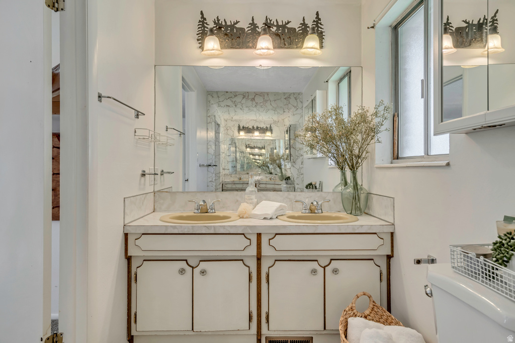 681 E 215 N Lindon, UT 84042