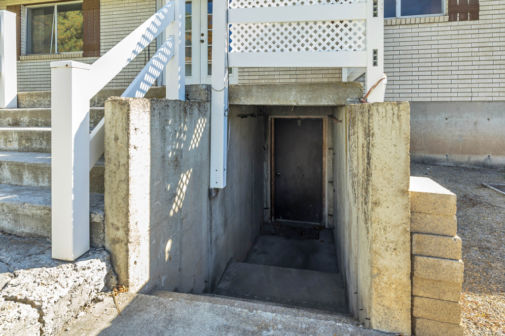 681 E 215 N Lindon, UT 84042