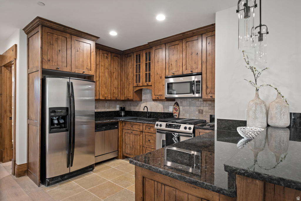 685 HOLLYHOCK ST Park City, UT 84098