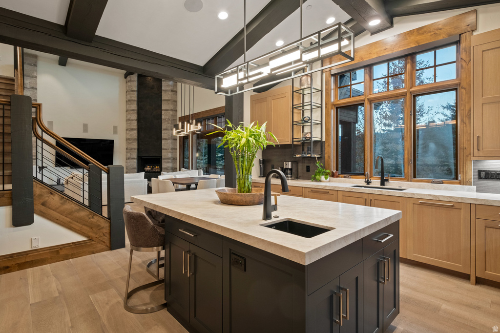 685 HOLLYHOCK ST Park City, UT 84098