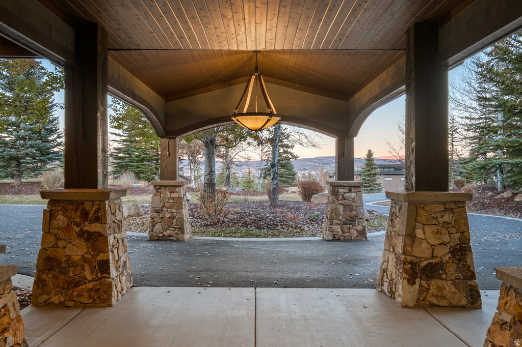 685 HOLLYHOCK ST Park City, UT 84098