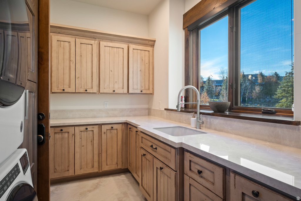 685 HOLLYHOCK ST Park City, UT 84098