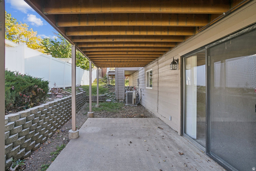 957 CHELSEA DR Bountiful, UT 84010