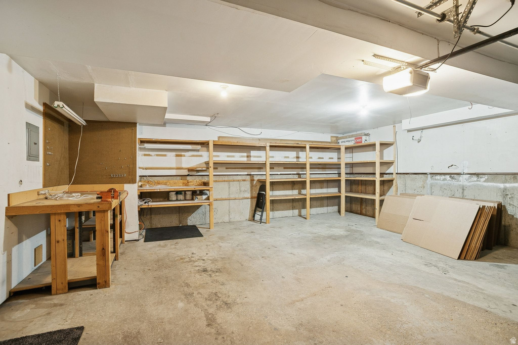 957 CHELSEA DR Bountiful, UT 84010