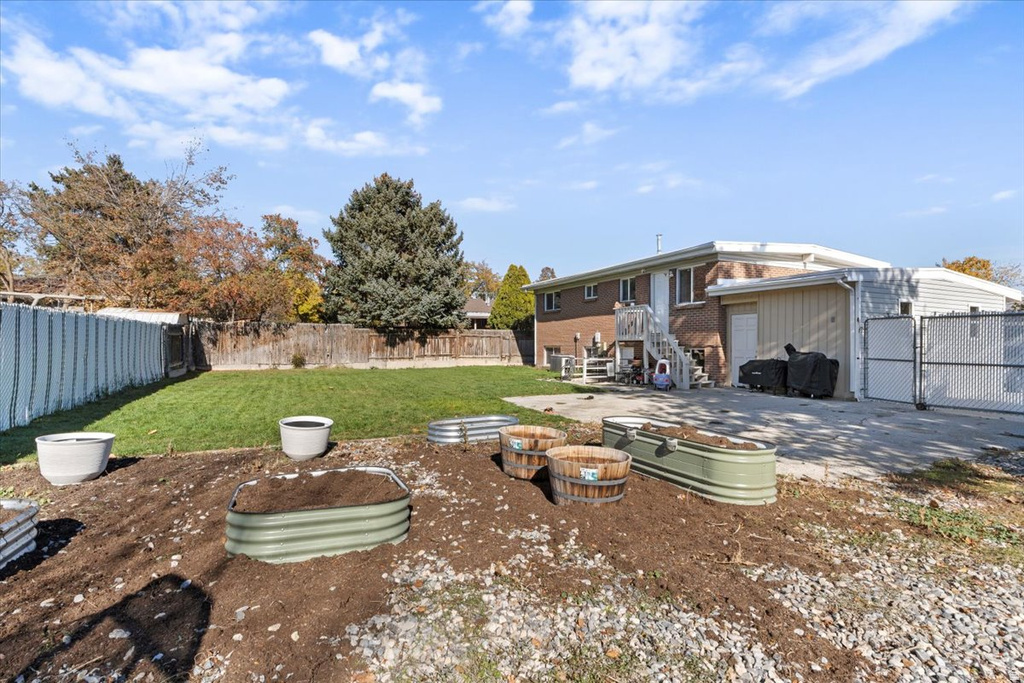 7150 S CAMELOT WAY West Jordan, UT 84084