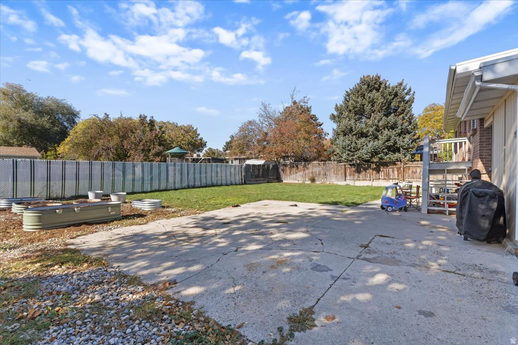 7150 S CAMELOT WAY West Jordan, UT 84084