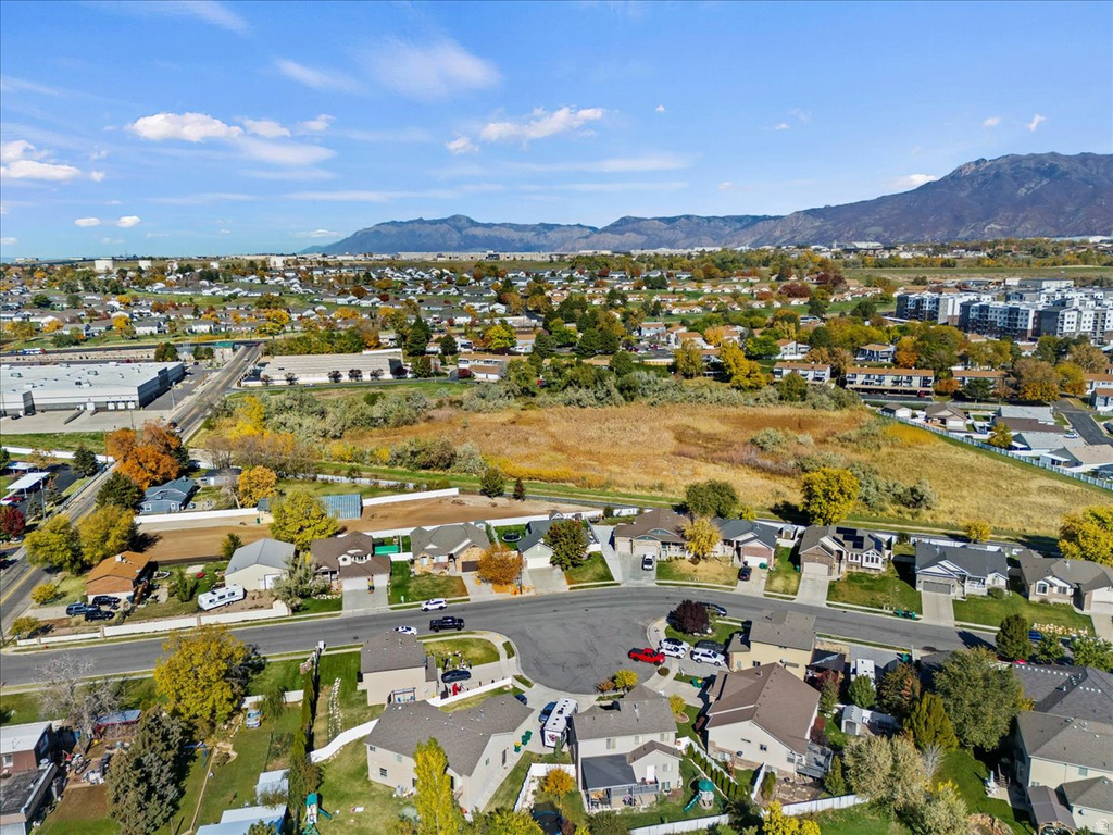 1542 E 925 S Clearfield, UT 84015