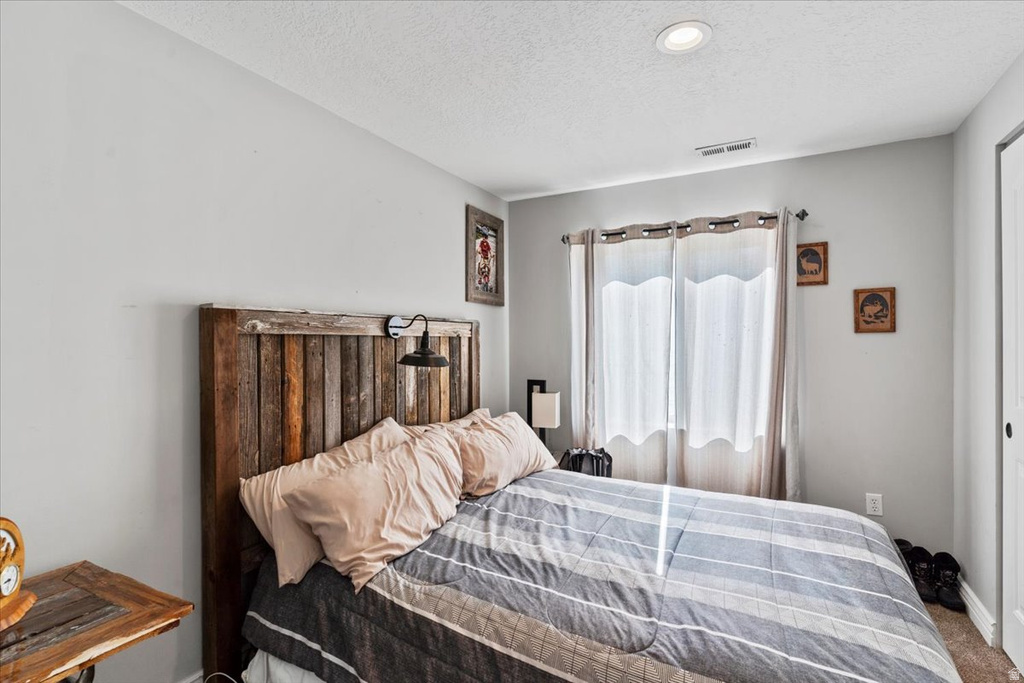 1542 E 925 S Clearfield, UT 84015