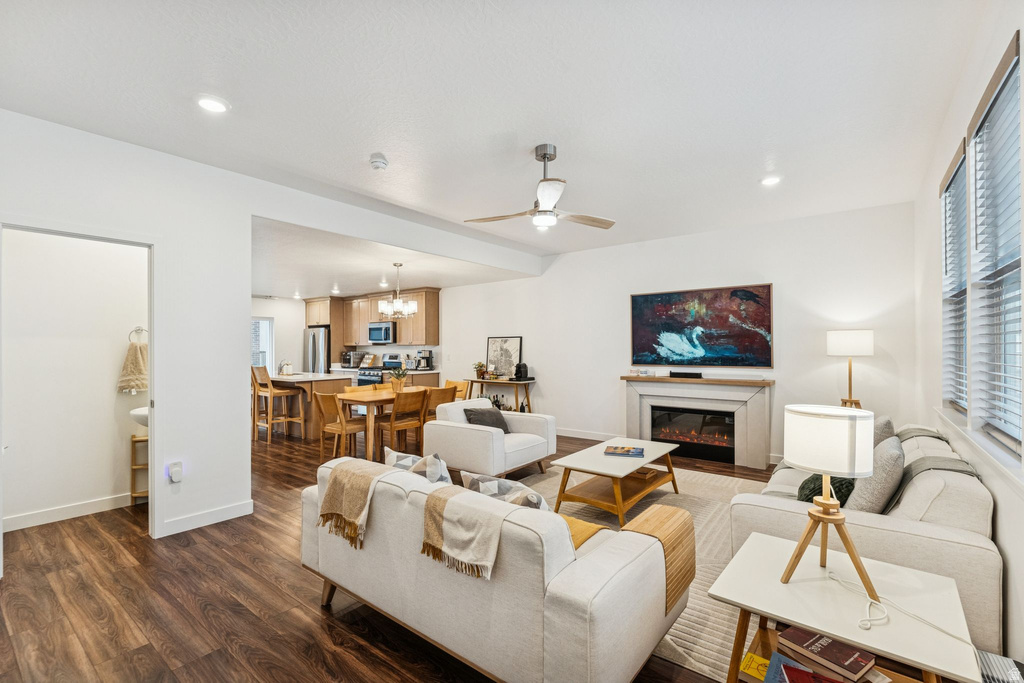 12976 S DEVILS GARDEN CT #551 Riverton, UT 84096