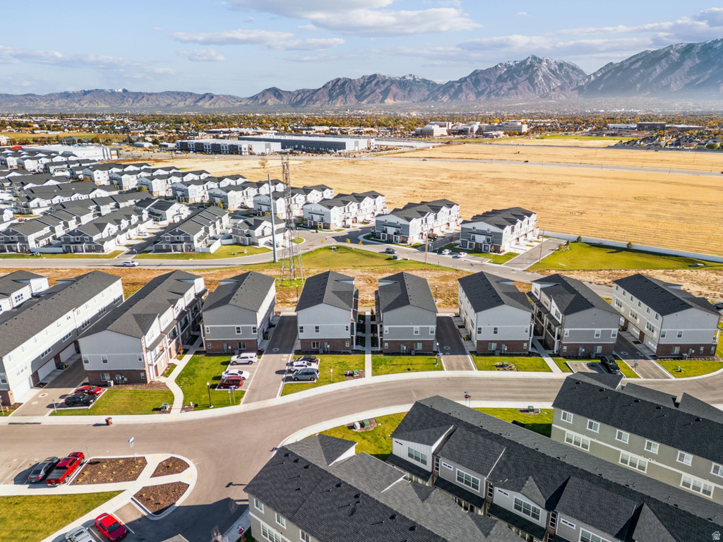 12976 S DEVILS GARDEN CT #551 Riverton, UT 84096