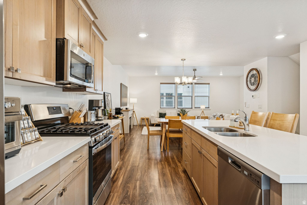 12976 S DEVILS GARDEN CT #551 Riverton, UT 84096