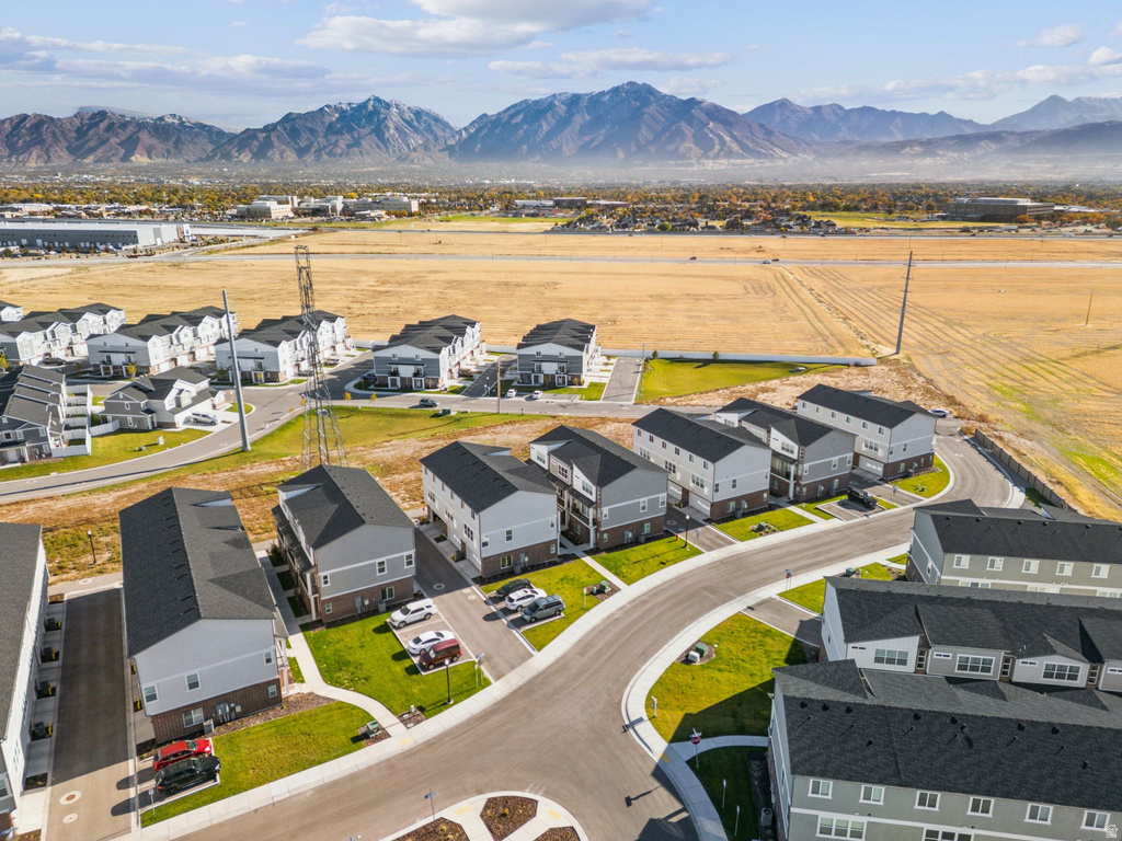 12976 S DEVILS GARDEN CT #551 Riverton, UT 84096