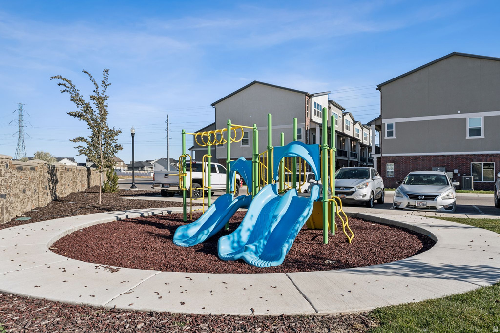 12976 S DEVILS GARDEN CT #551 Riverton, UT 84096