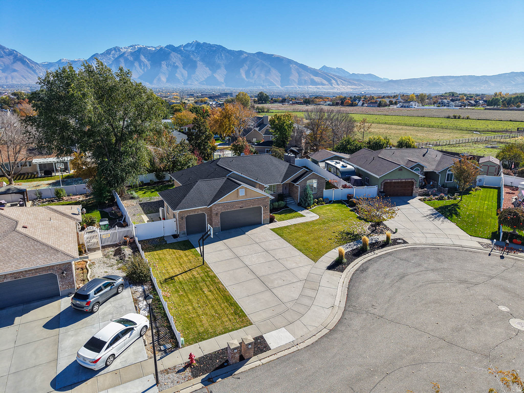 9909 S DREAM CIR South Jordan, UT 84095