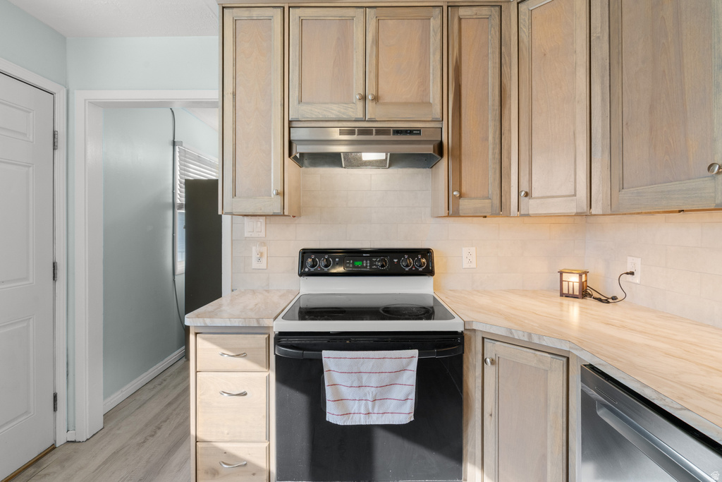 897 E 1000 S Clearfield, UT 84015