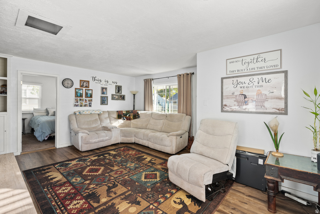 897 E 1000 S Clearfield, UT 84015