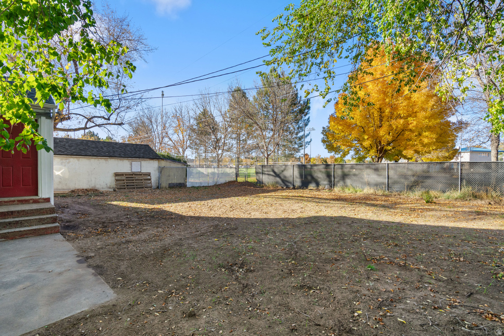 897 E 1000 S Clearfield, UT 84015