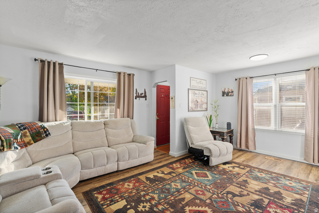 897 E 1000 S Clearfield, UT 84015