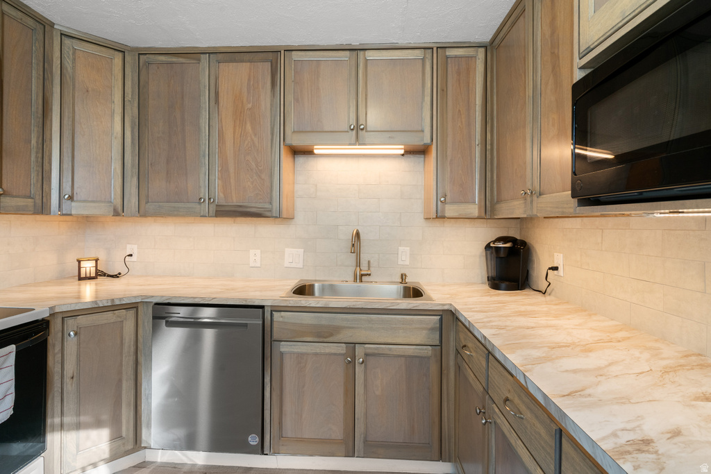 897 E 1000 S Clearfield, UT 84015