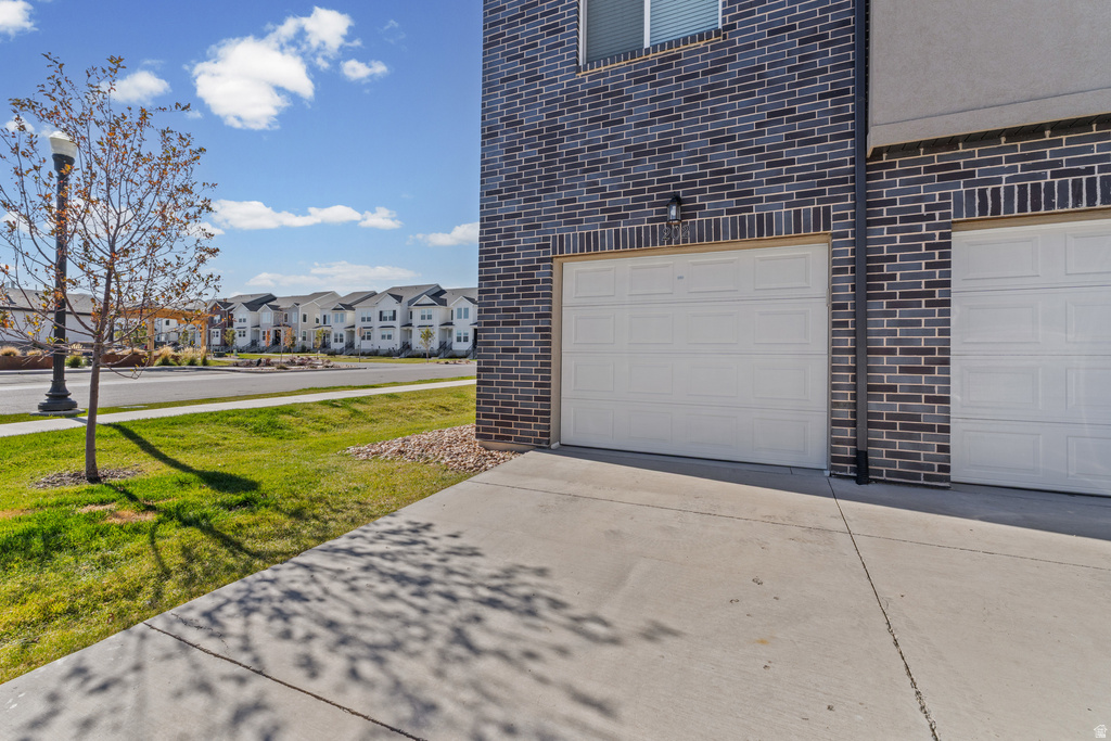 13528 S COMMODUS DR #202 Riverton, UT 84096