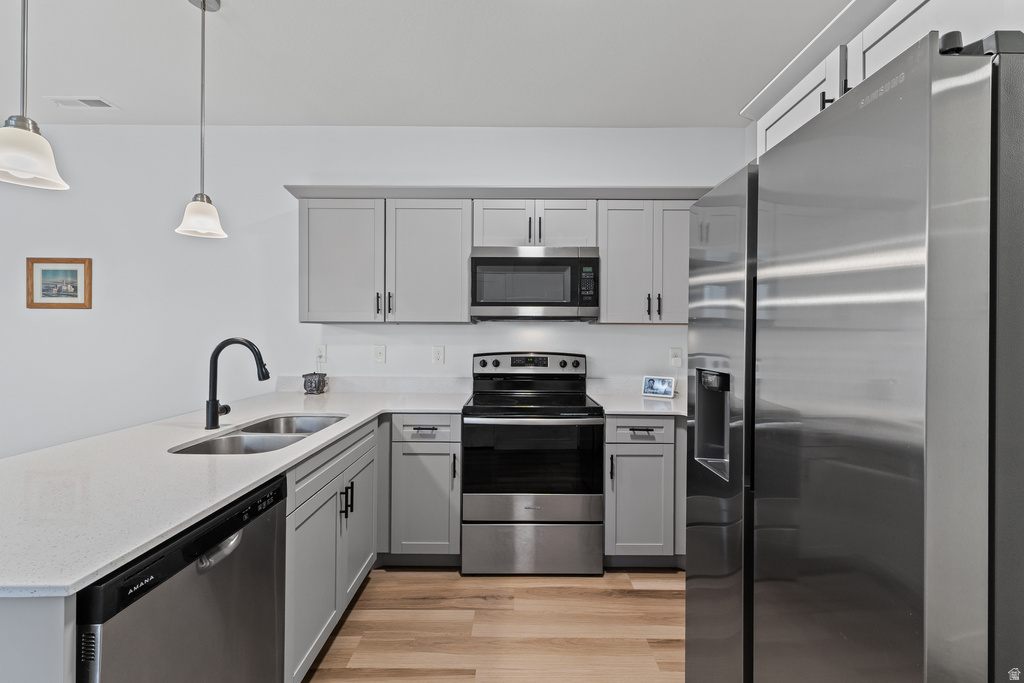 13528 S COMMODUS DR #202 Riverton, UT 84096