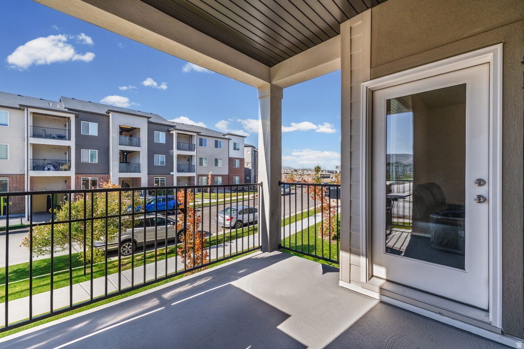 13528 S COMMODUS DR #202 Riverton, UT 84096