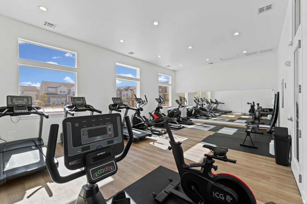 13528 S COMMODUS DR #202 Riverton, UT 84096