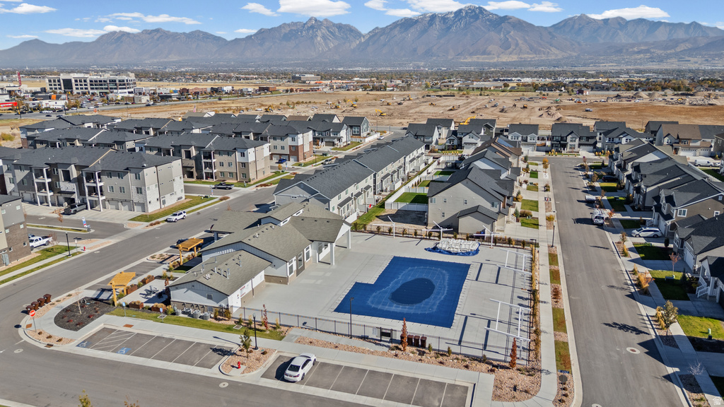 13528 S COMMODUS DR #202 Riverton, UT 84096