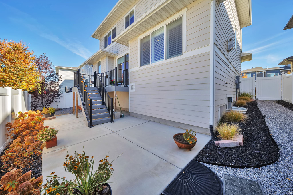 1034 W HERITAGE CREST WAY Bluffdale, UT 84065