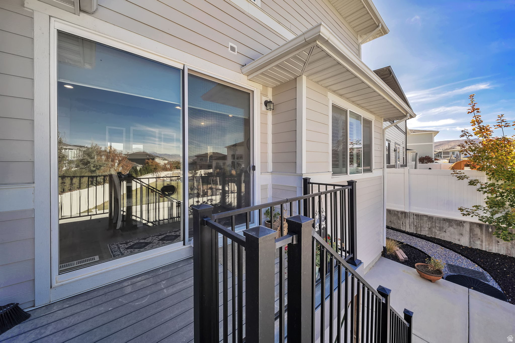 1034 W HERITAGE CREST WAY Bluffdale, UT 84065