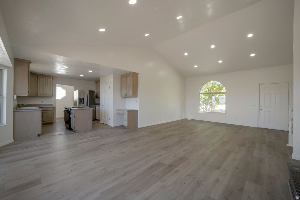 11922 S BLUFF VIEW DR Sandy, UT 84092