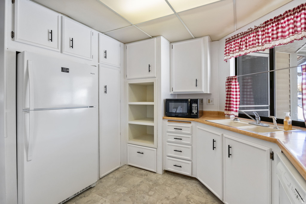 27 W EVENING STAR WAY Sandy, UT 84070