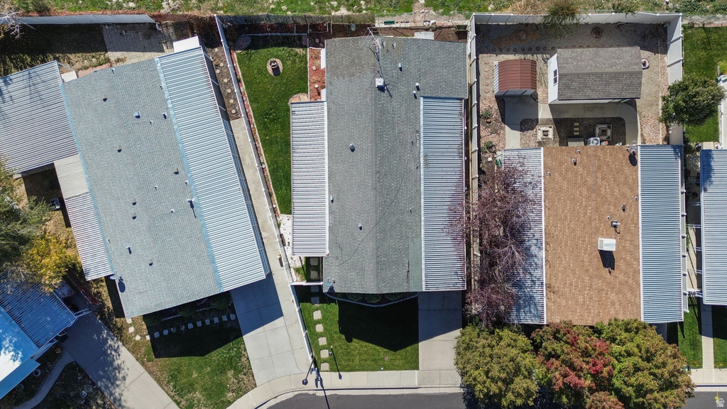 27 W EVENING STAR WAY Sandy, UT 84070