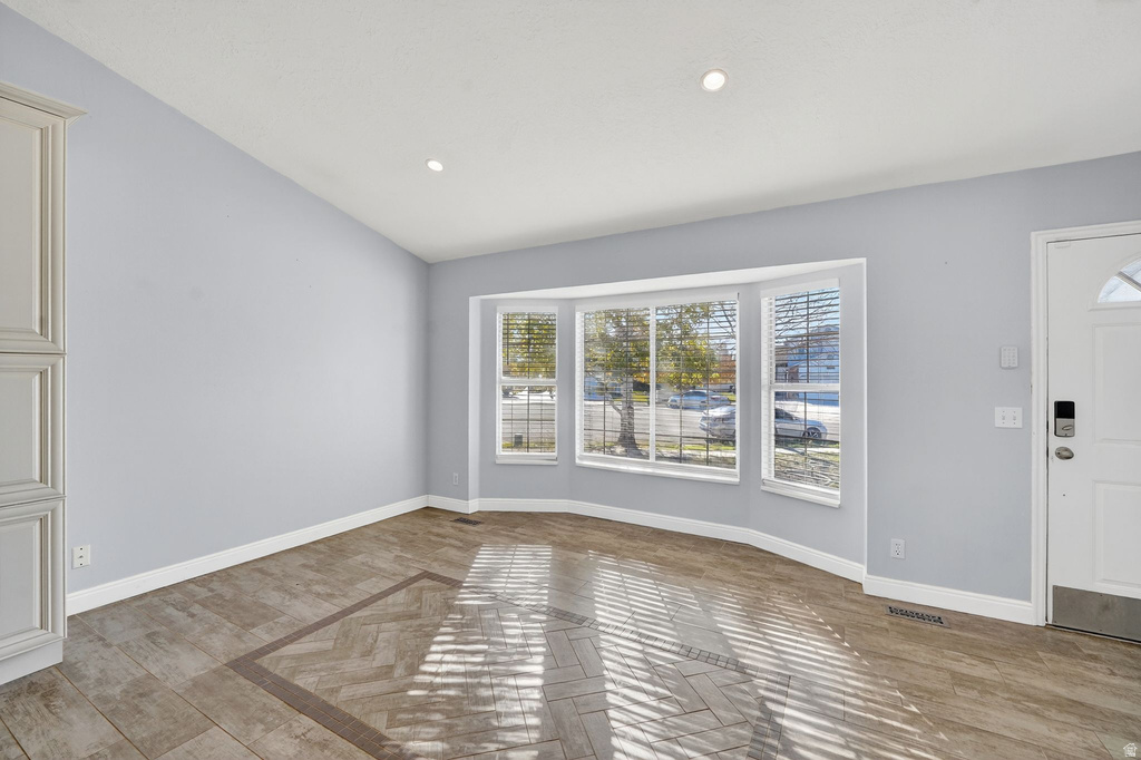 5638 W WALNUT VIEW CIR Kearns, UT 84118