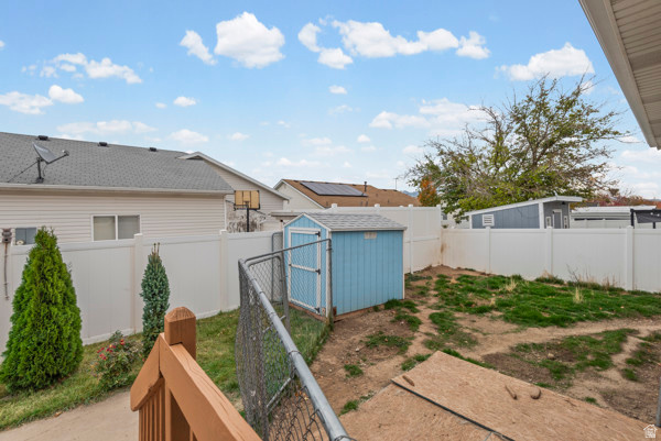 5803 S IMPRESSIONS DR Kearns, UT 84118