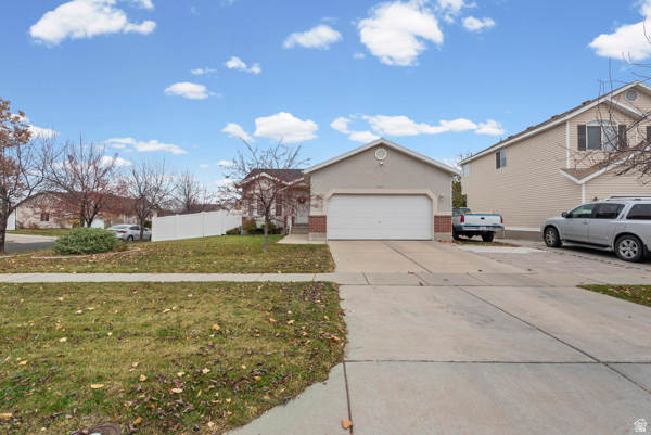 5803 S IMPRESSIONS DR Kearns, UT 84118