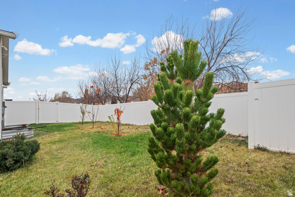 5803 S IMPRESSIONS DR Kearns, UT 84118