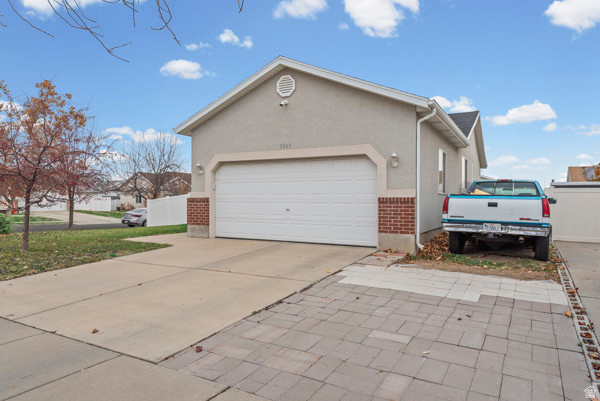 5803 S IMPRESSIONS DR Kearns, UT 84118