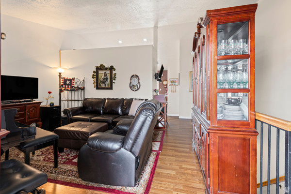 5803 S IMPRESSIONS DR Kearns, UT 84118