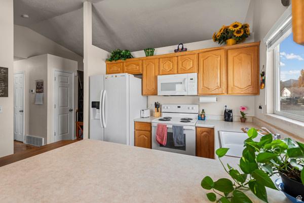 5803 S IMPRESSIONS DR Kearns, UT 84118