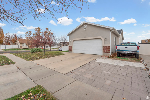 5803 S IMPRESSIONS DR Kearns, UT 84118