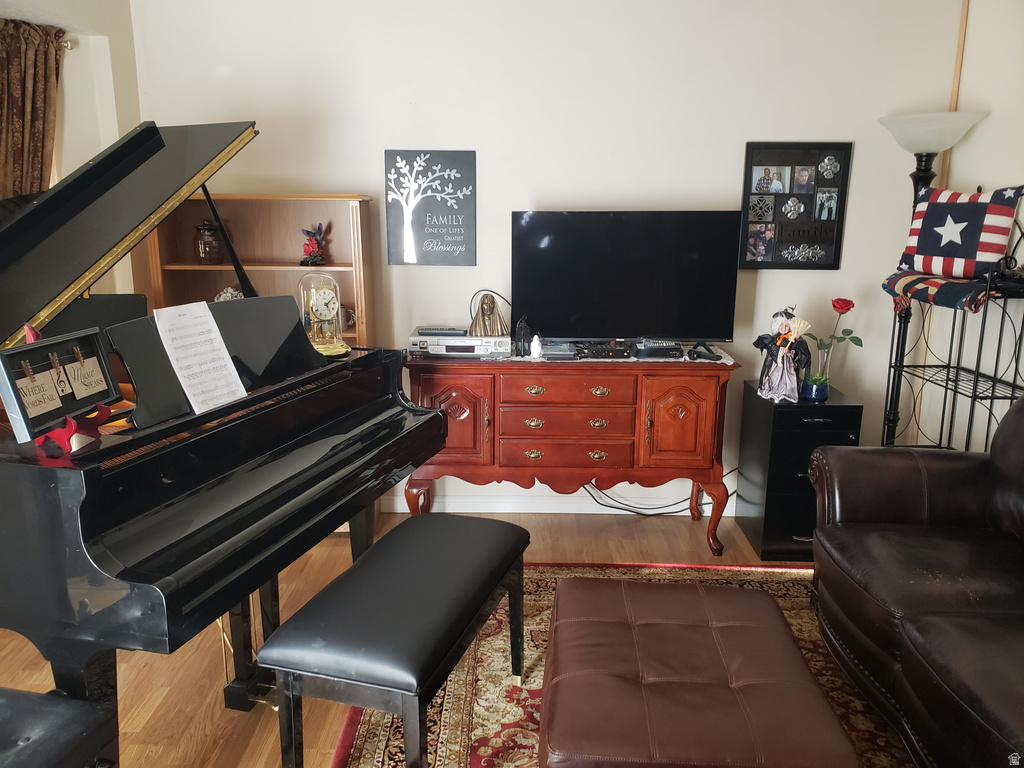 5803 S IMPRESSIONS DR Kearns, UT 84118