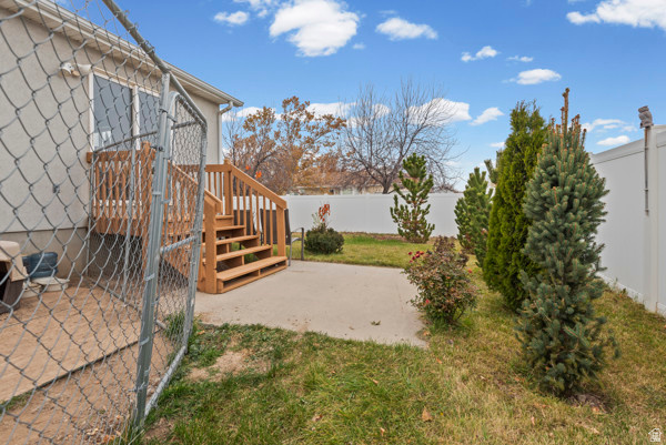 5803 S IMPRESSIONS DR Kearns, UT 84118