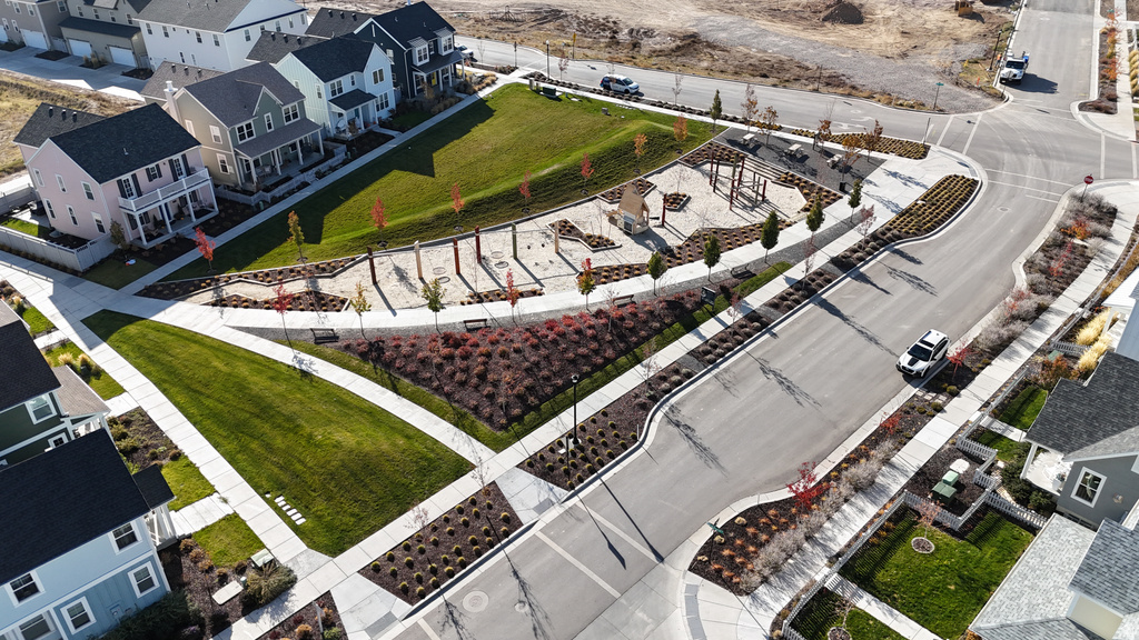 6894 W MEADOW GRASS DR South Jordan, UT 84009