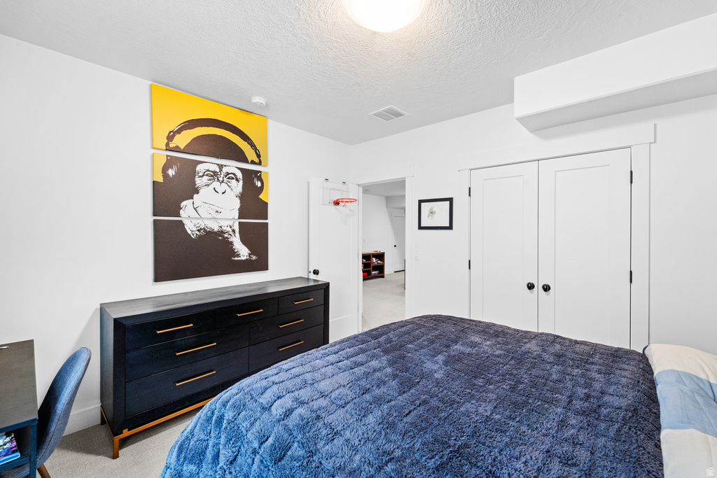 6894 W MEADOW GRASS DR South Jordan, UT 84009