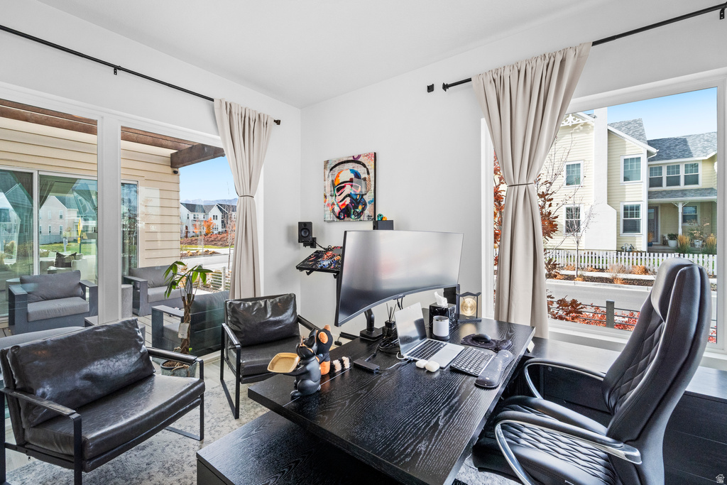 6894 W MEADOW GRASS DR South Jordan, UT 84009